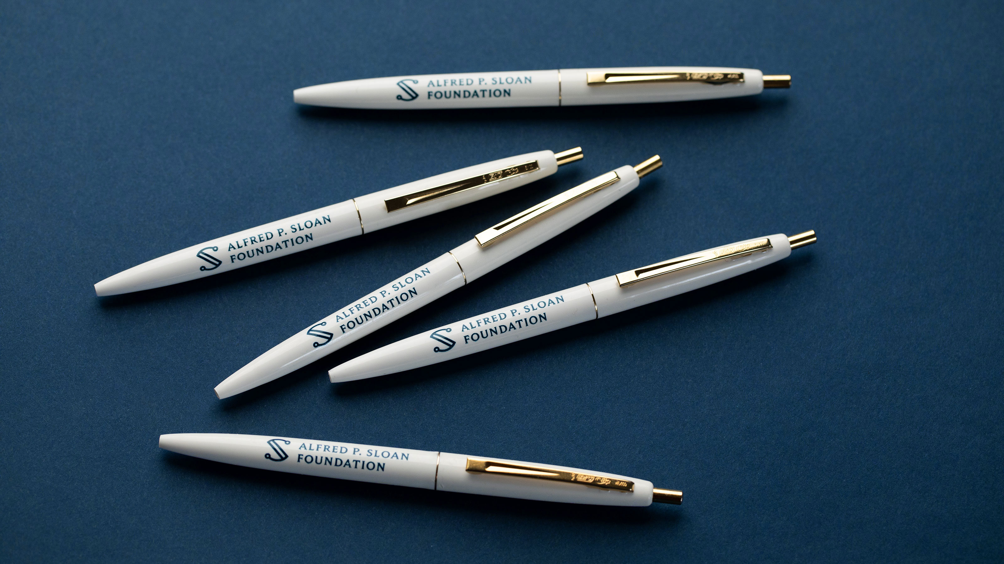 SLO-010-Pens-2